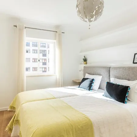 Apartman Plum Guide - The Sophmore